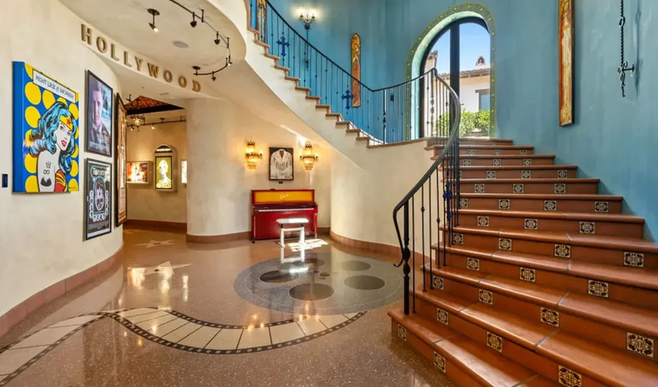 Oval Ofis'in replikası satışta! Dudak uçuklatan fiyata ABD başkanlığı deneyimi