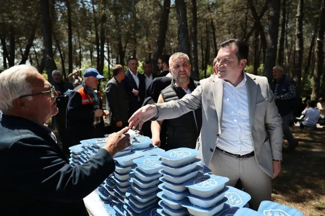 Silivri'de kuraklık! Belediye Başkanı'nı da alıp yağmur duasına çıktılar