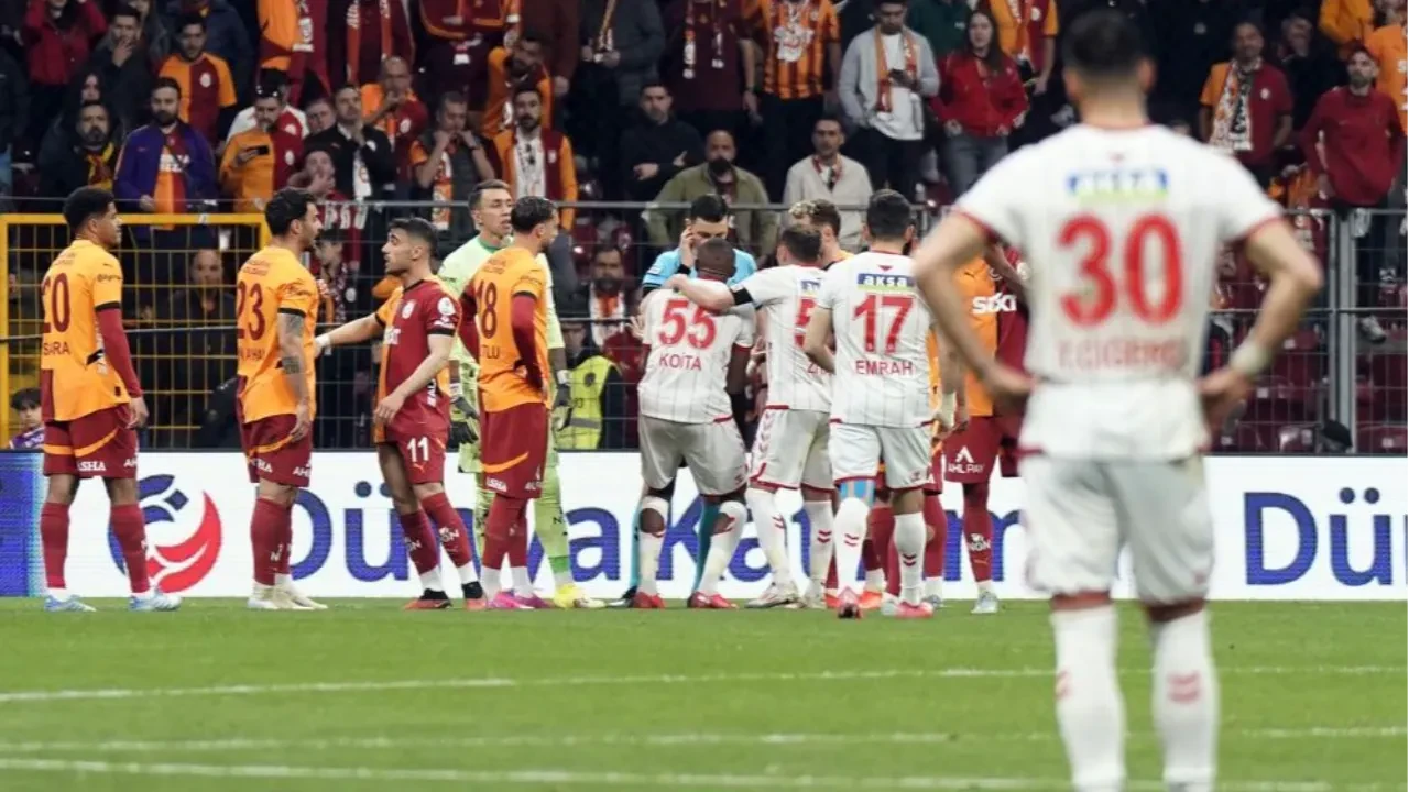 Sivasspor'un Galatasaray'a attığı golde iptal kararı doğru mu? Trio ekibi tartışmalara noktayı koydu