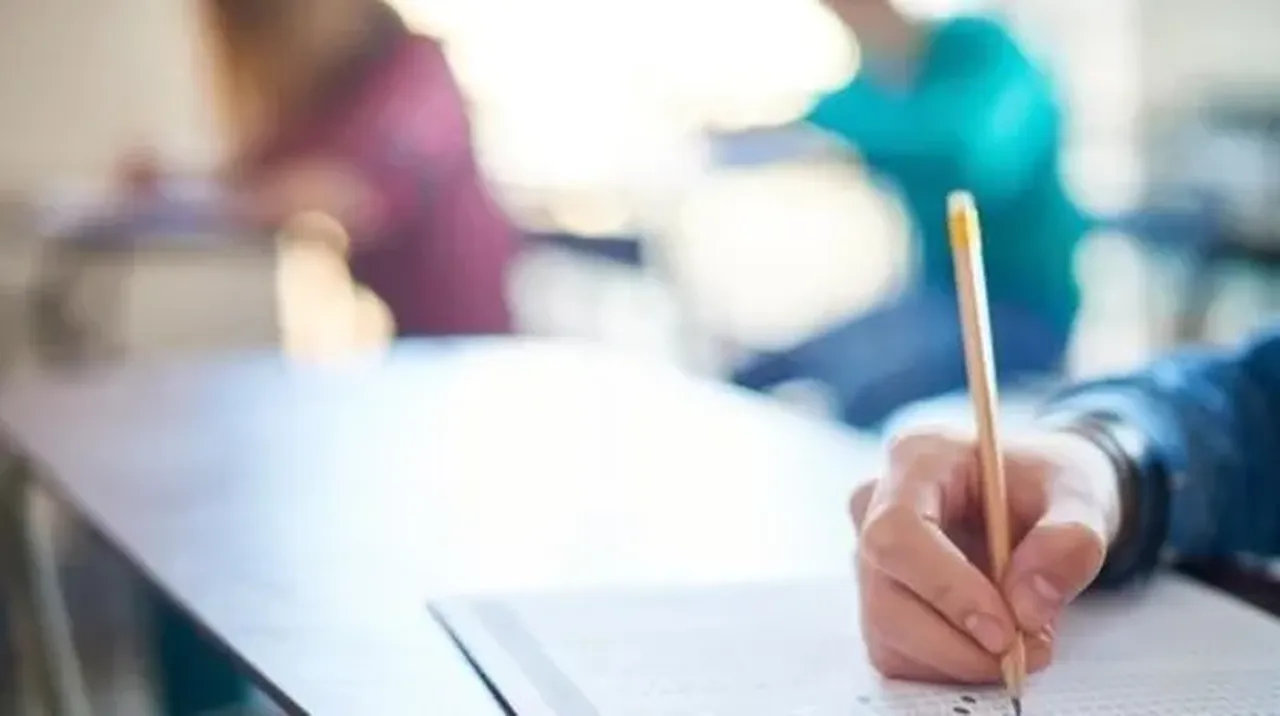 2025 AÖF final sınavlarının tarihi belli oldu mu?