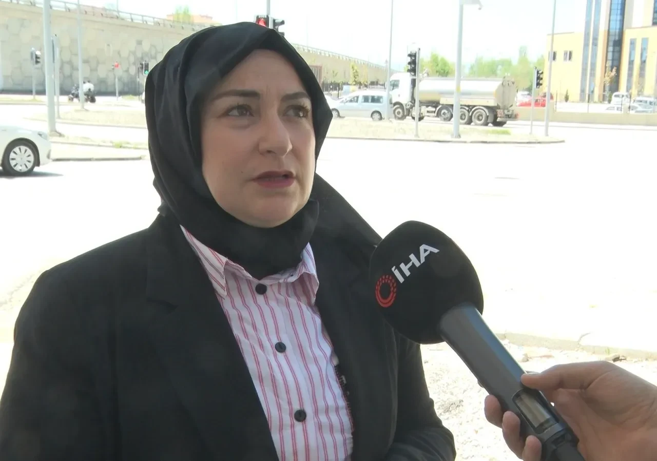 Ankara'da 14 yaşındaki çocuğa öldüresiye darp! Boğazını sıkıp çatıdan attı 