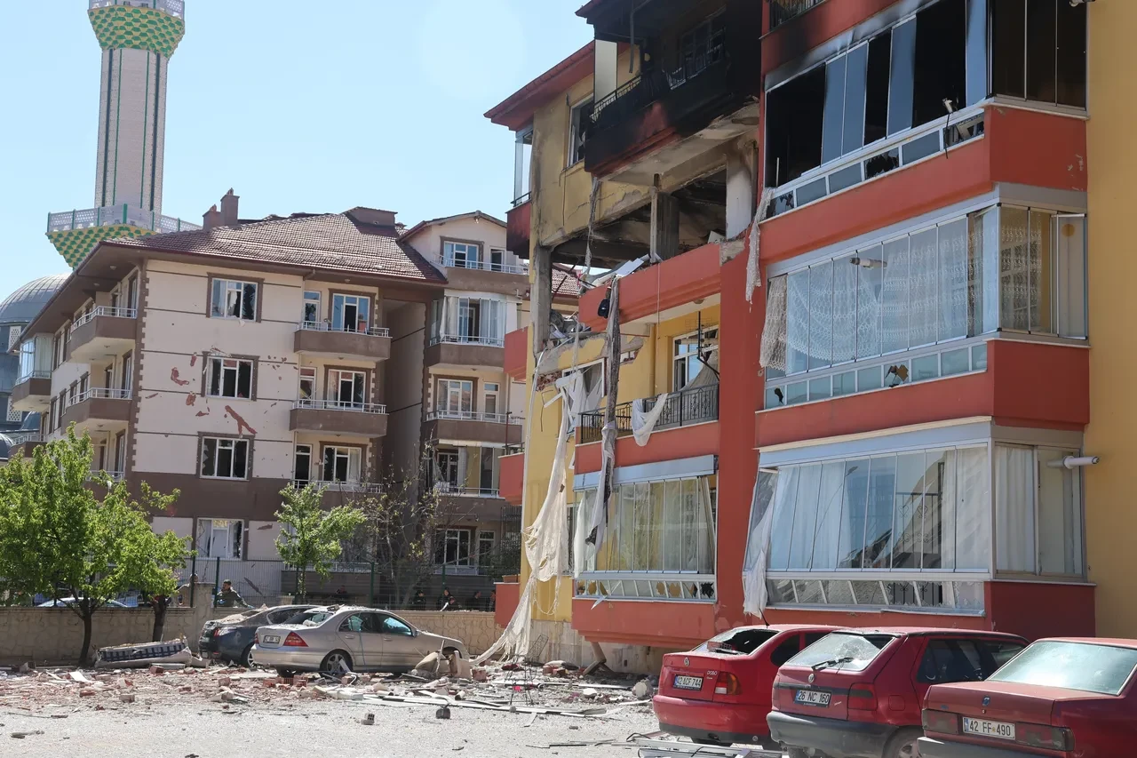 Konya'daki dehşetin nedeni ortaya çıktı! Eşine attığı mesaj şoke etti: 'Gelmezsen evi de kendimi de yakacağım'