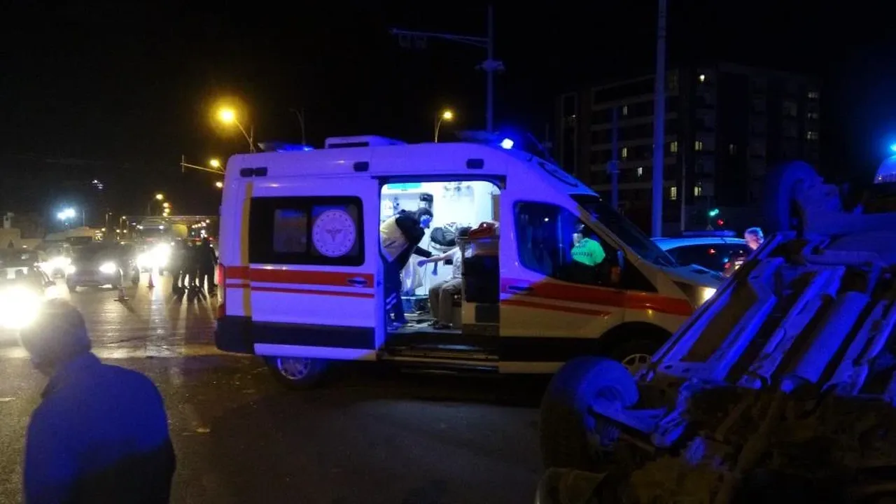Malatya'da trafik kazası! Araç takla attı yaralılar hastaneye kaldırıldı