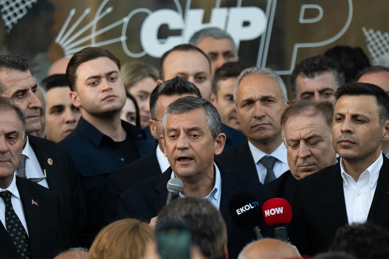 Özgür Özel'e saldıran Selçuk Tengioğlu'nun ifadesi ortaya çıktı! Belediyeden market kartı almış