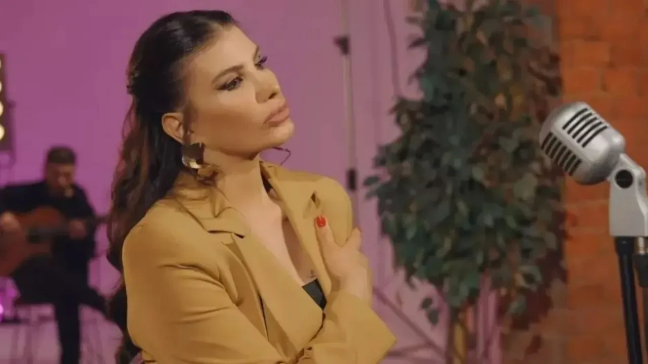 Şarkıcı Hatice itiraflarını sıraladı: Ramiz resim çerçevesini kafamda kırdı
