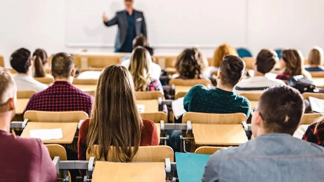 AB Nedir, Ne Demek? Üniversitede AB Harf Notunun Karşılığı Kaç Puan?