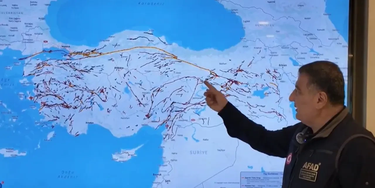 AFAD haritayı duyurdu: artık e Devlet'te! Deprem bölgesi kavramı kaldırıldı! Nokta nokta uyarı