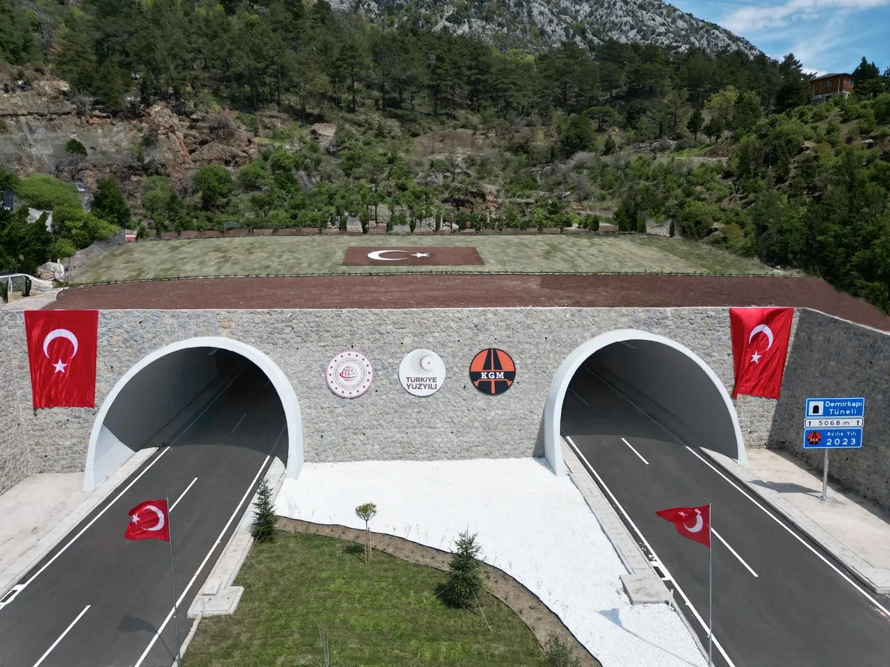 Bakan Uraloğlu tünel projelerini tek cümleyle özetledi: İstanbul'dan Kayseri'ye kadar uzanır!