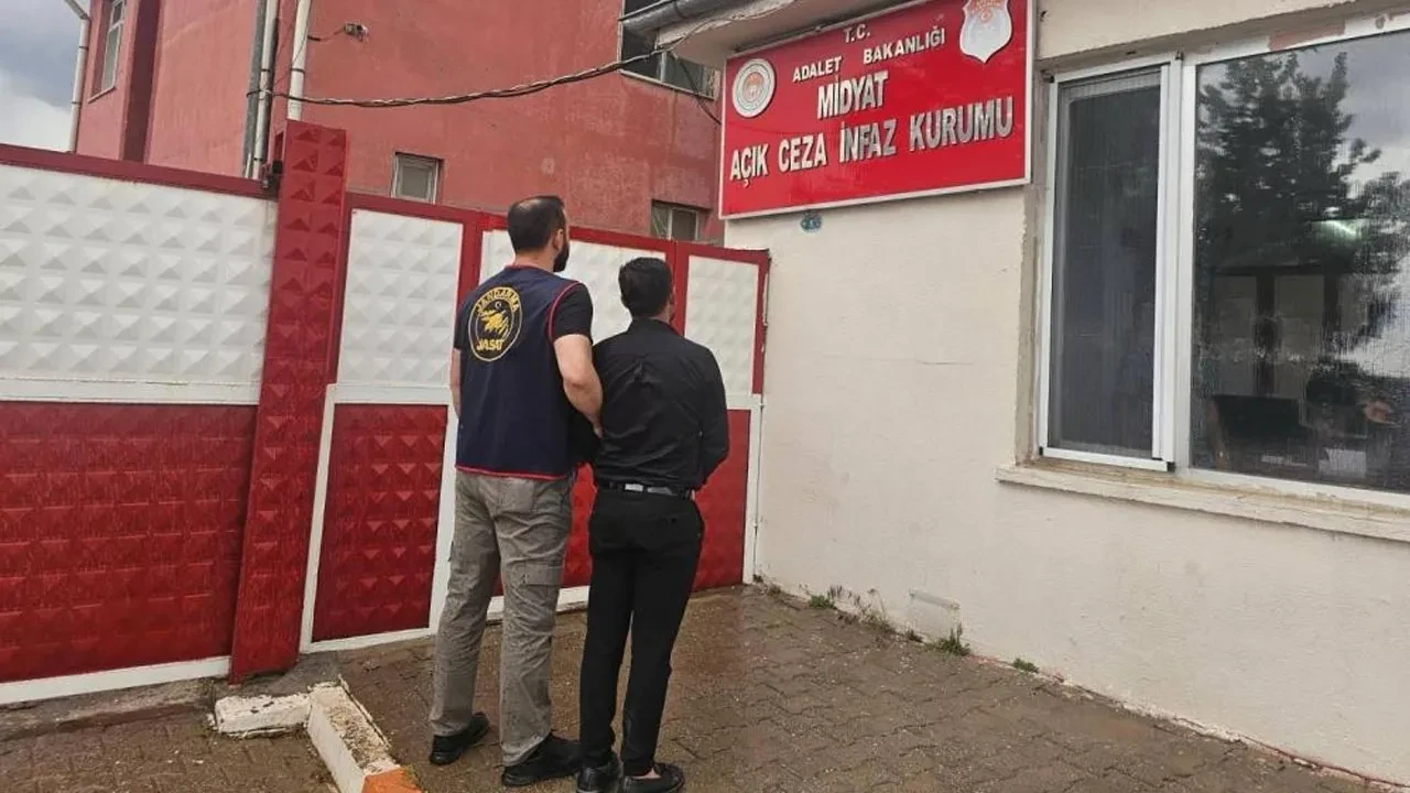 Cezaevinden kaçan mahkum düğünde saz çalarken yakalandı