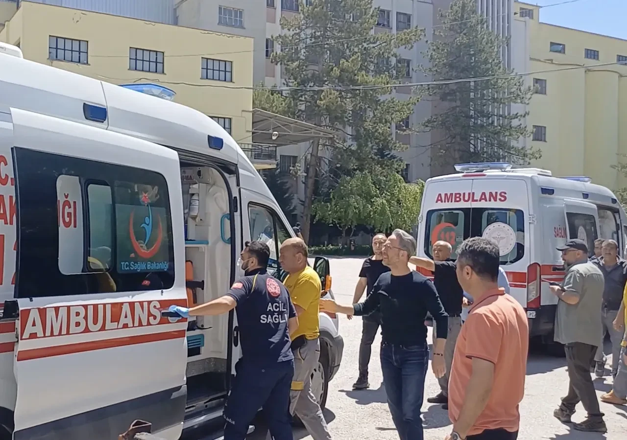 Çorum'da un fabrikasında korkutan patlama! Çok sayıda yaralı var