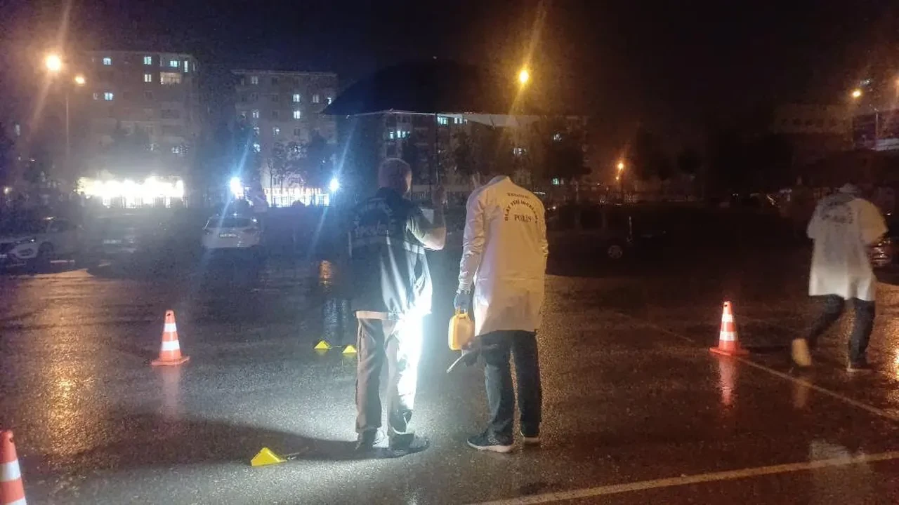 Düğünde dünürler birbirine girdi! Gelinin en yakınlarına kurşun yağdırdı