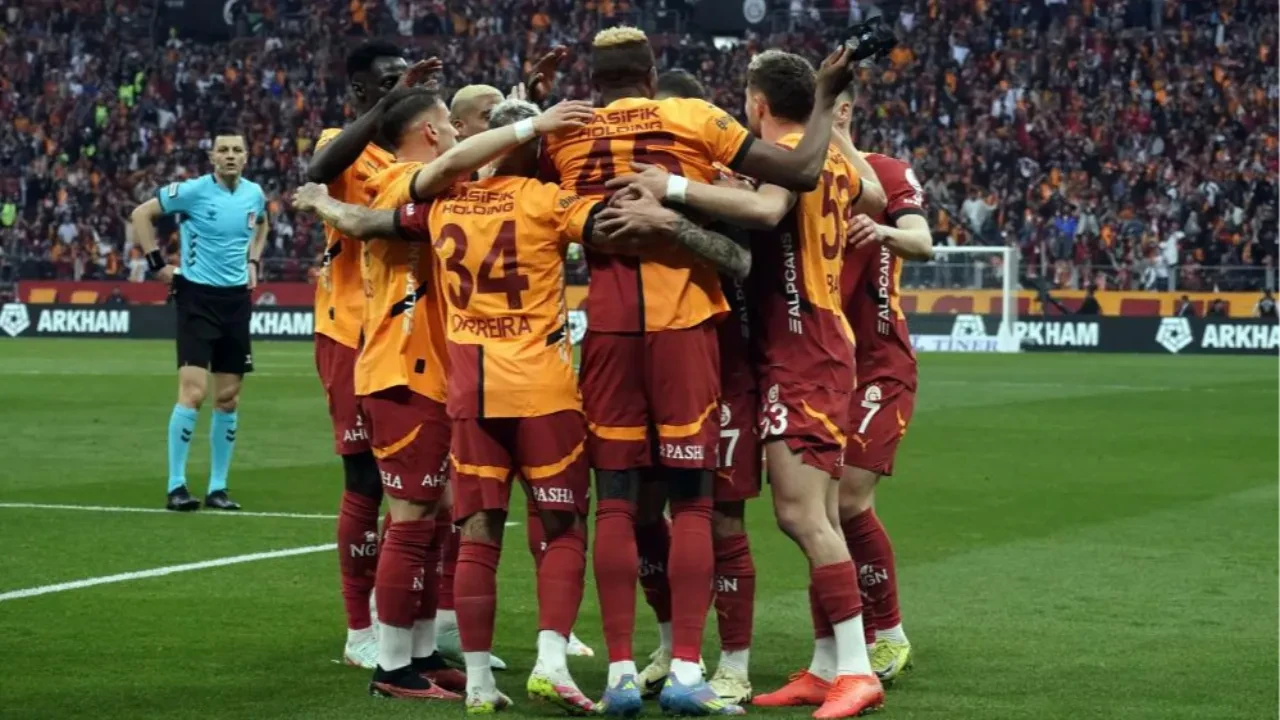 Galatasaray kadro istikrarıyla 5. yıldıza adım adım ilerliyor! 4 puan sonra şampiyonluk garanti...