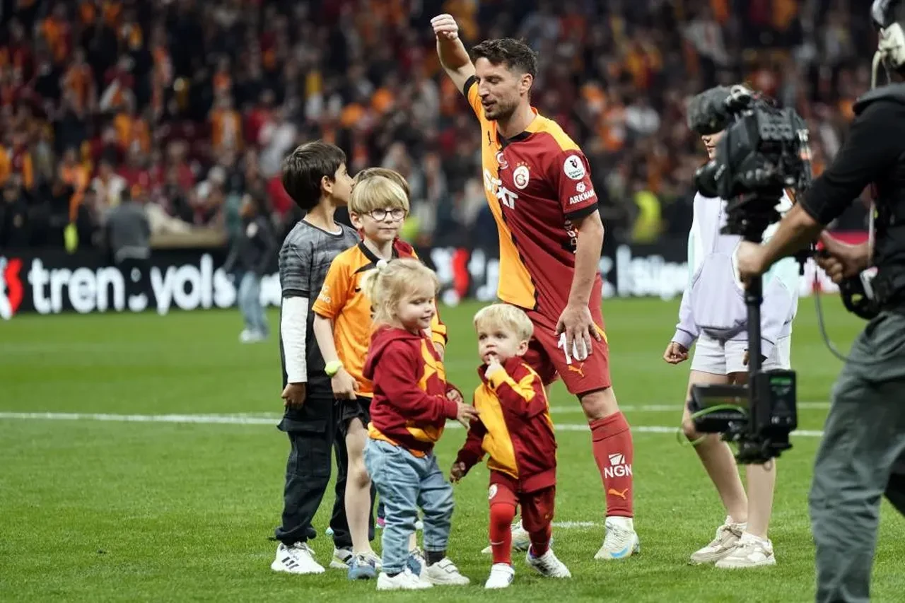 Galatasaray kadro istikrarıyla 5. yıldıza adım adım ilerliyor! 4 puan sonra şampiyonluk garanti...