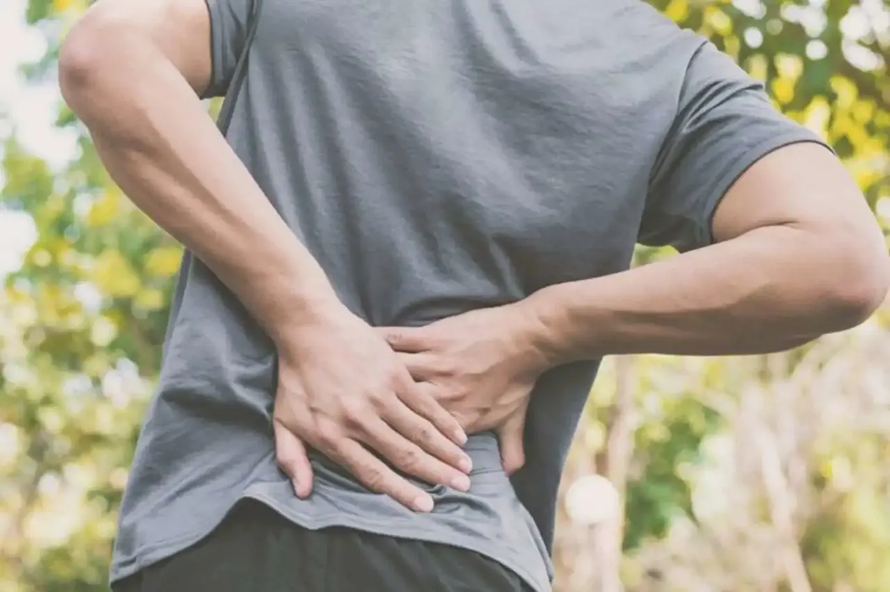 Geçmeyen bel ağrılarını sakın hafife almayın