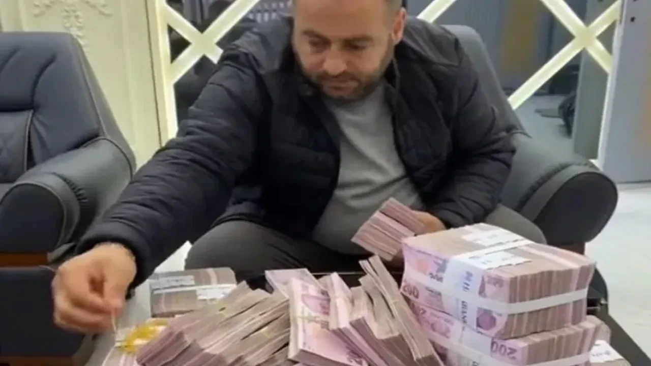 İzmir'de akıllara durgunluk veren tuzak! Villasına çöküp paraları sosyal medyada paylaştılar