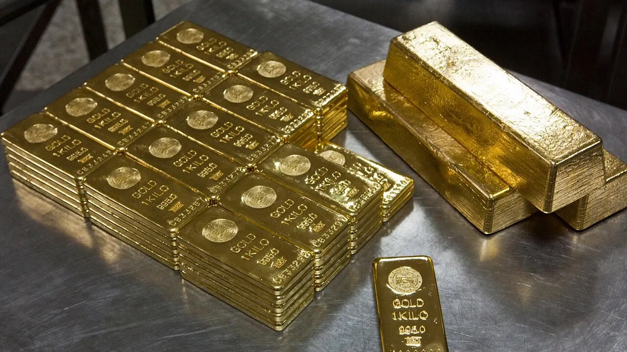 Ons altında Trump etkisi: Belirsizlik altını parlattı