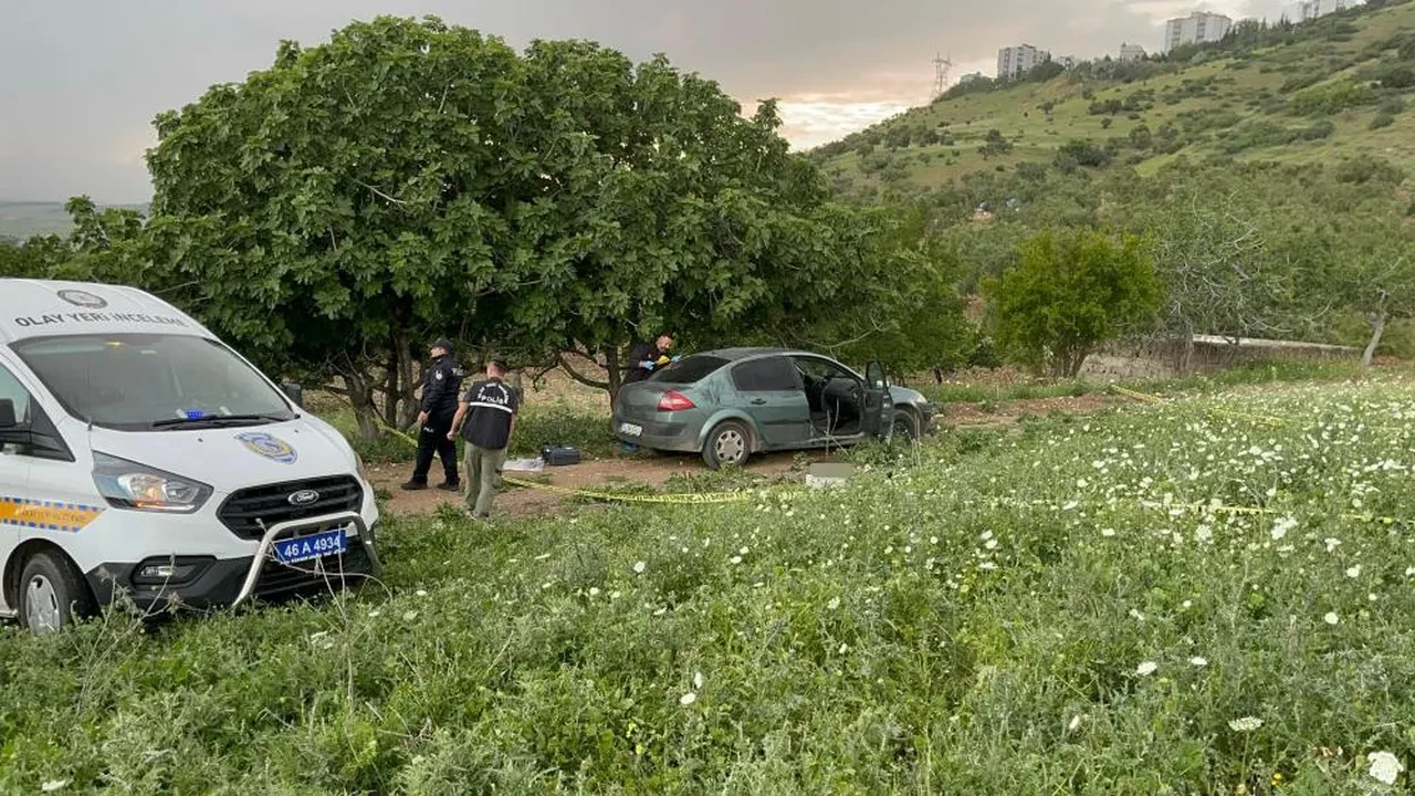 Otomobilde korkunç infaz! Vurup kaçtı