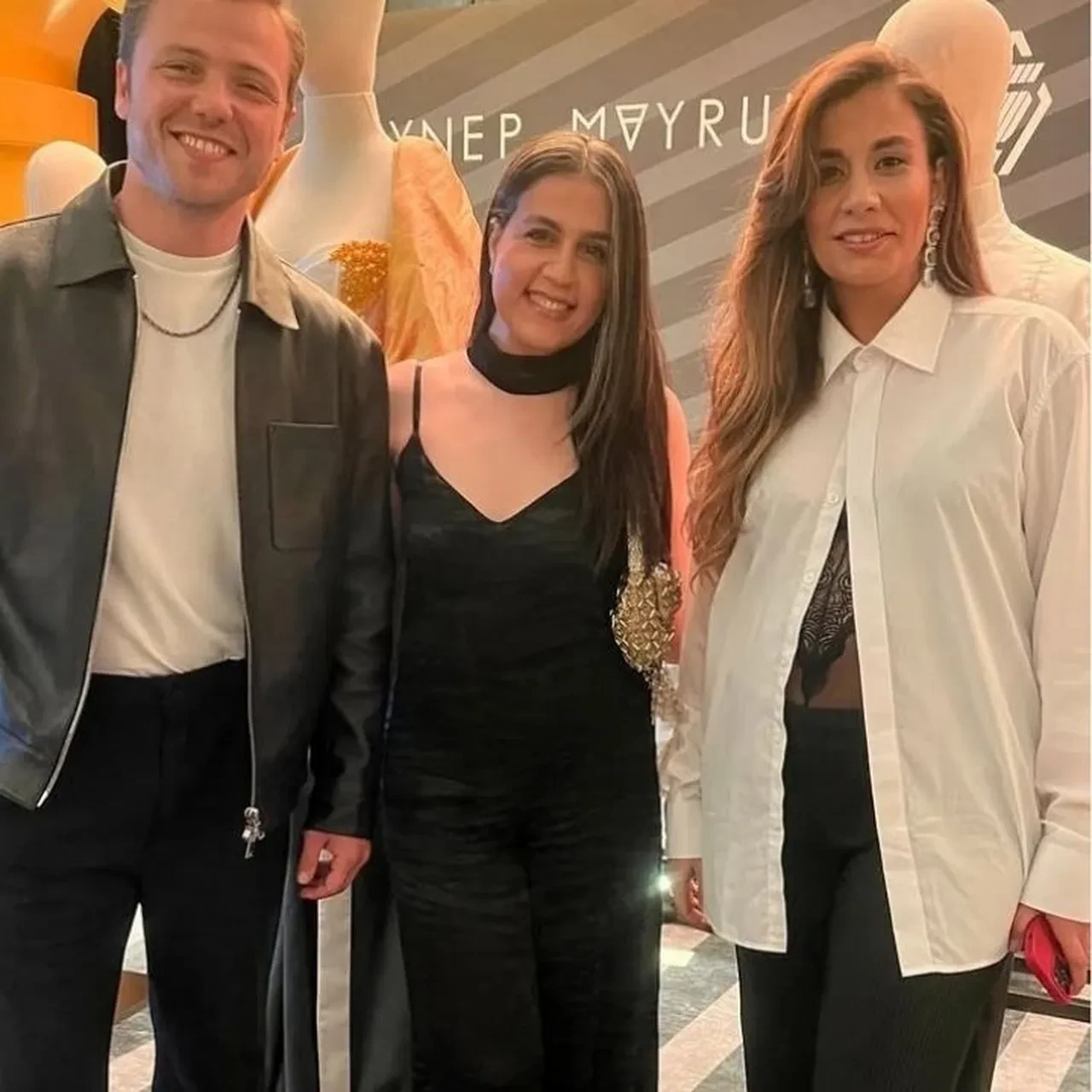 Tolga Sarıtaş ile Zeynep Mayruk'un bebeklerinin cinsiyeti belli oldu