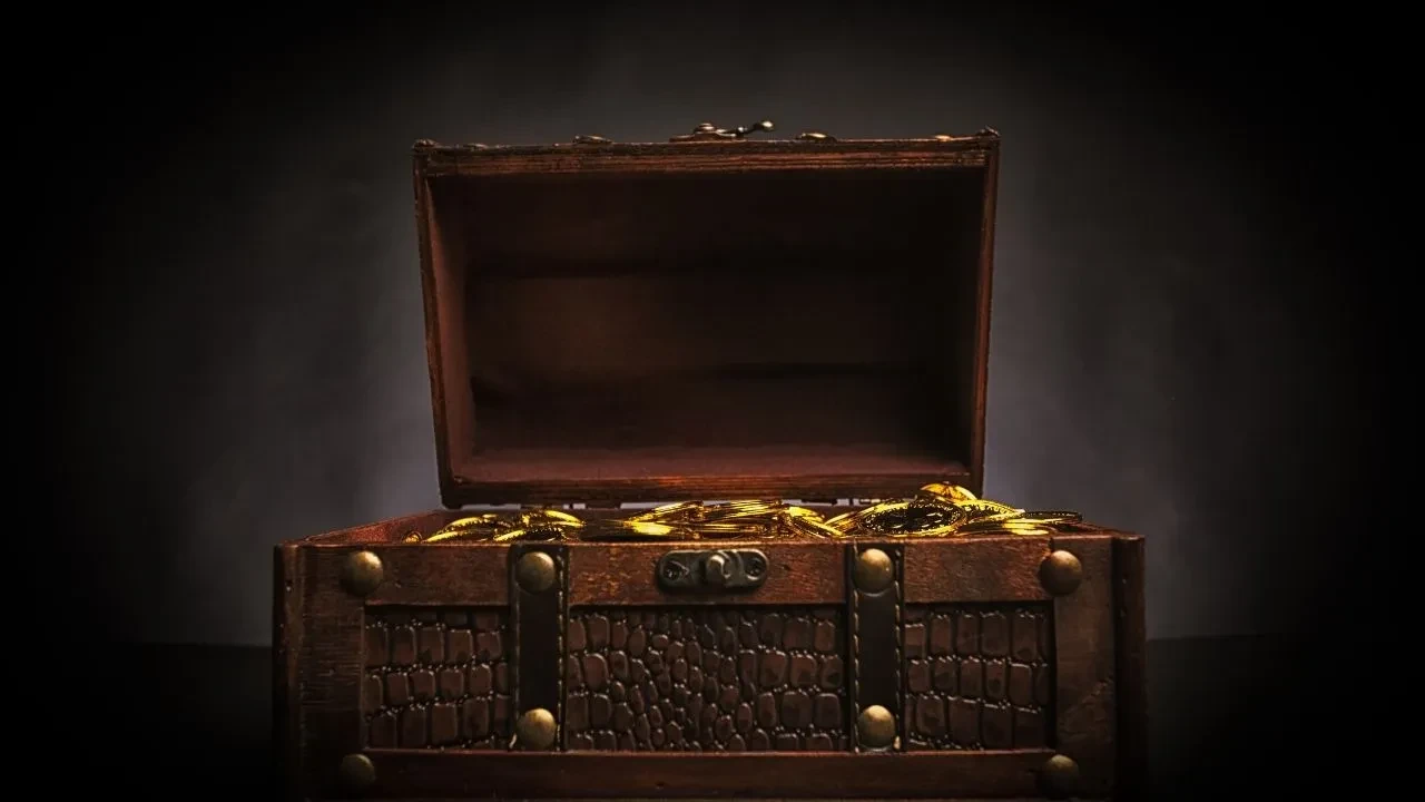 Turist olarak gitti altın hazinesi buldu! 20. yüzyıldan kalma nesneler