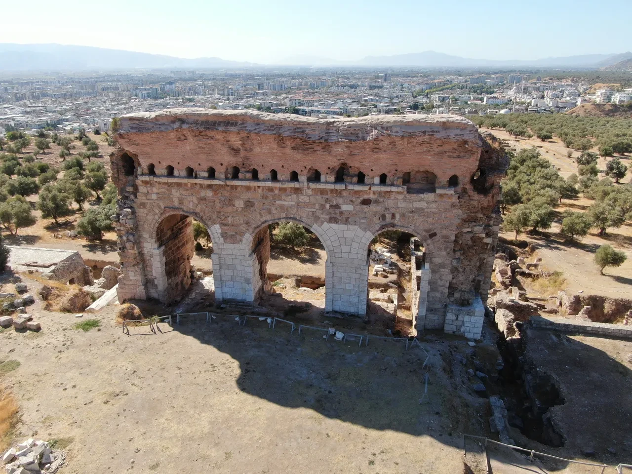 Türkiye'de tarih yeniden yazılacak! Tralleis Antik Kenti'nde kazılar başladı