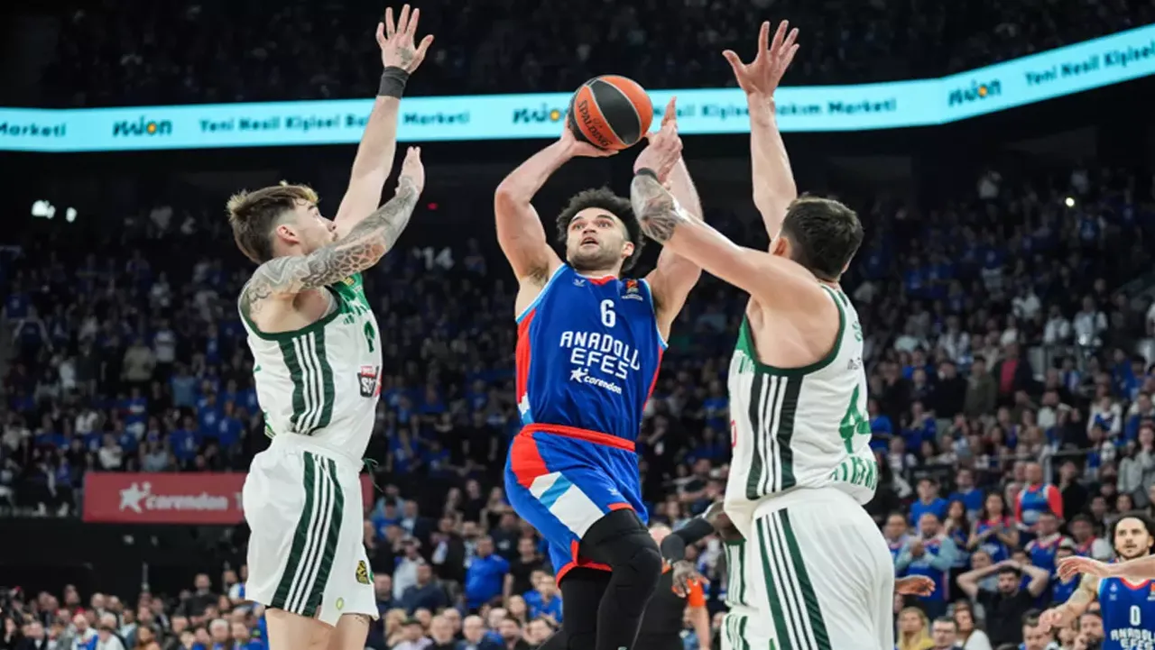 Anadolu Efes Panathinaikos maç sonucu kaç kaç? EuroLeague'e veda etti