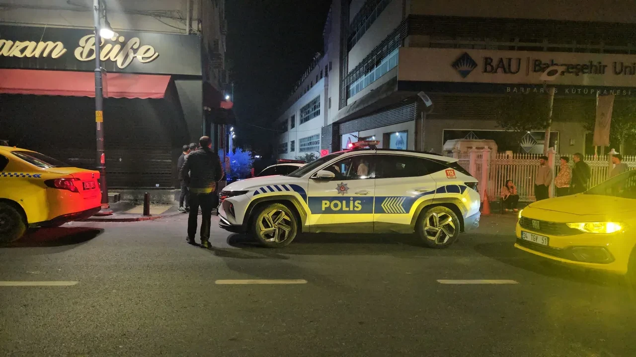 Beşiktaş'ta hareketli gece: Aynı noktada 2 saldırı birden! Yaralılar var