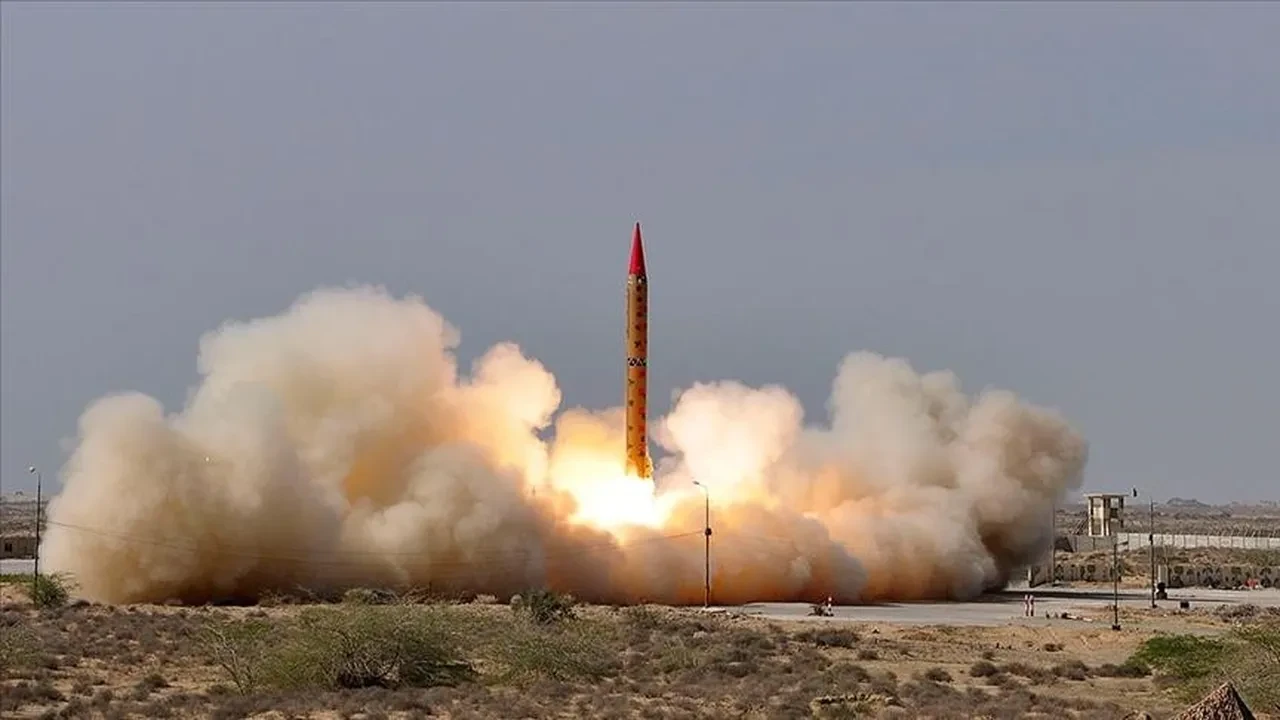 Hindistan mı daha güçlü Pakistan mı? İşte iki ordu arasındaki askeri güç dengesi