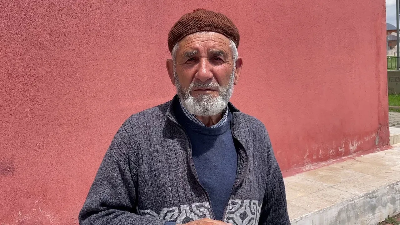 İki kardeşin elleri kelepçelenip boğazları kesildi! Vahşetin ardında dikkat çeken 'baba' detayı