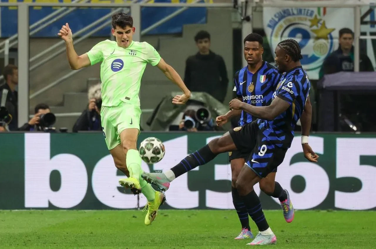 Inter Şampiyonlar Ligi'nde Barcelona'yı devirdi, final biletini kaptı! Hakan Çalhanoğlu tarihe geçti