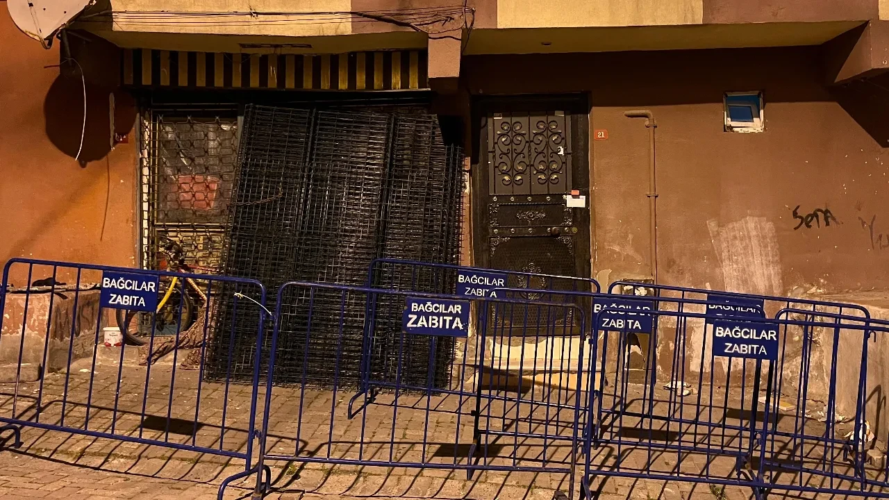 İstanbul'da deprem oldu sandılar! Bina bir anda yerinden oynadı