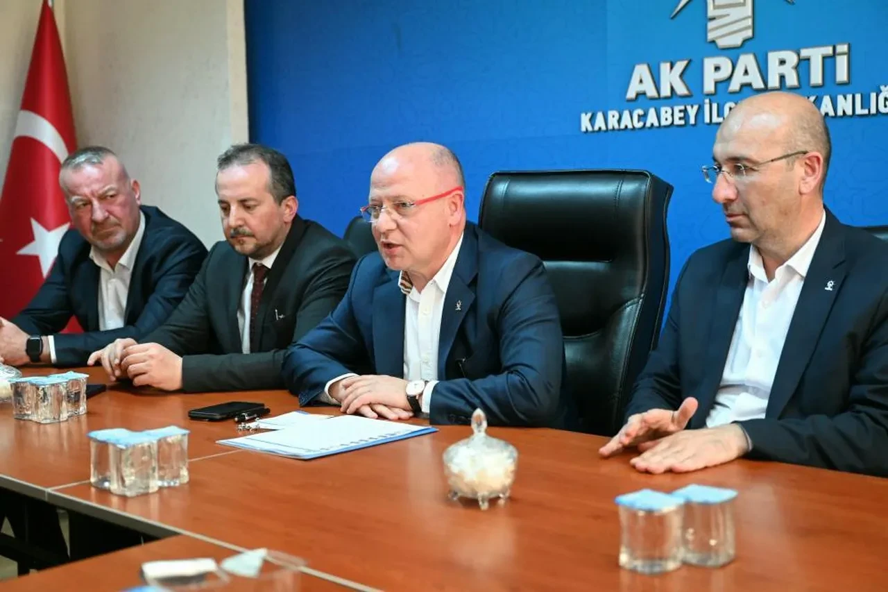 İyi Partili 3 isim AK Parti'ye katıldı