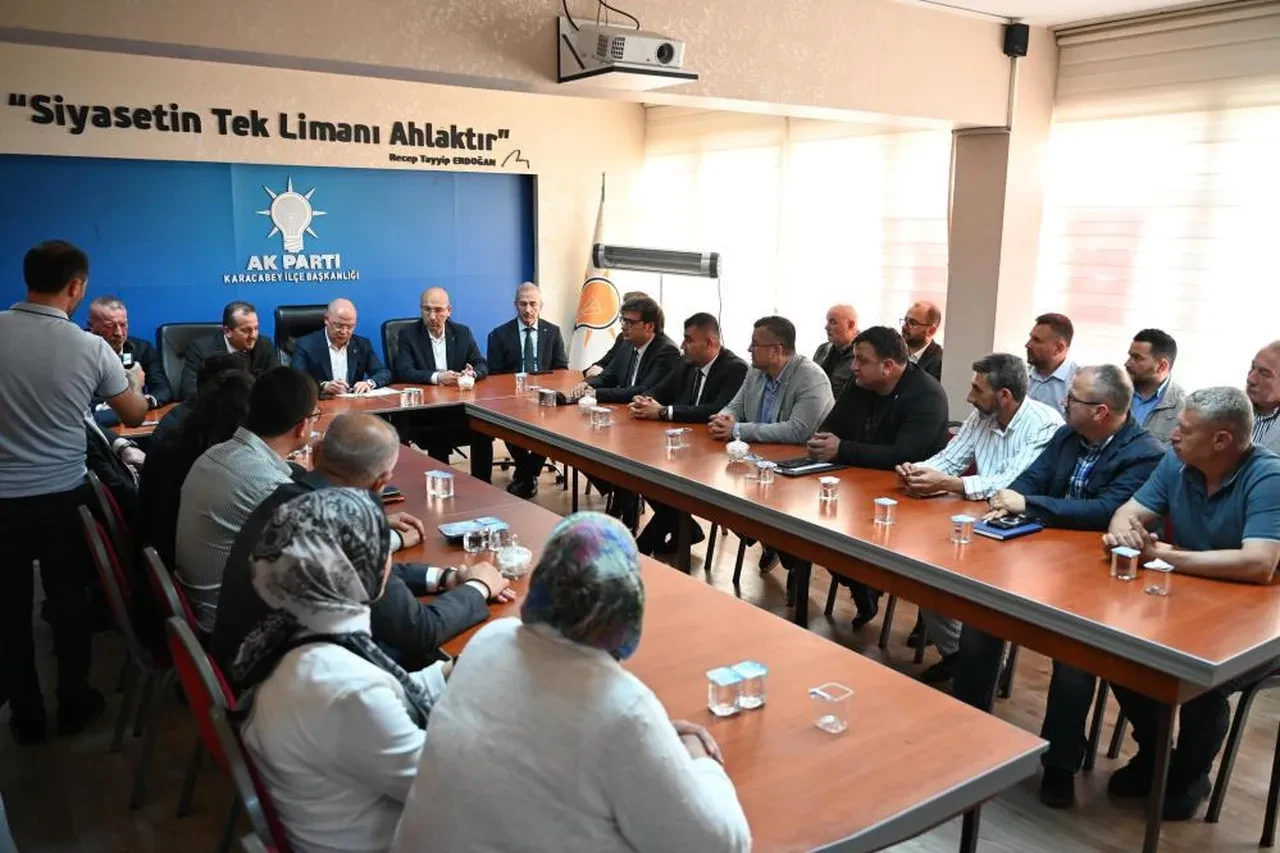 İyi Partili 3 isim AK Parti'ye katıldı