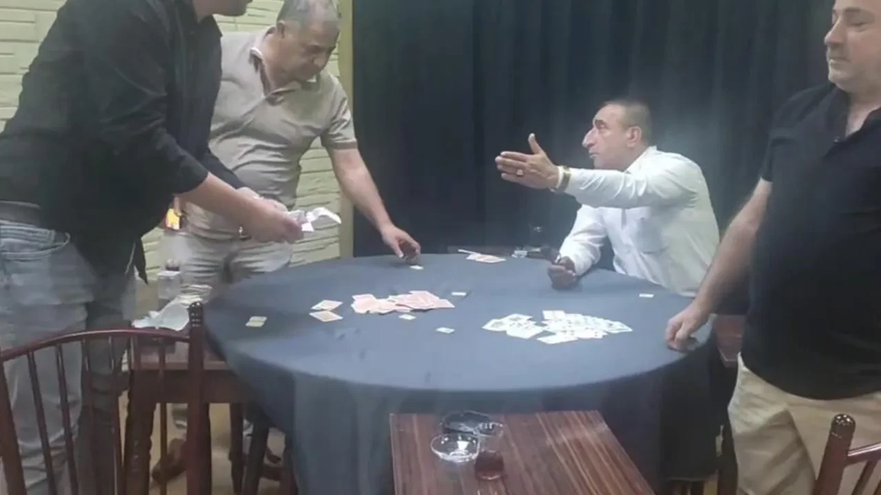 Kumar oynarken yakalanan adamın güldüren savunması: Daha yeni geldim 