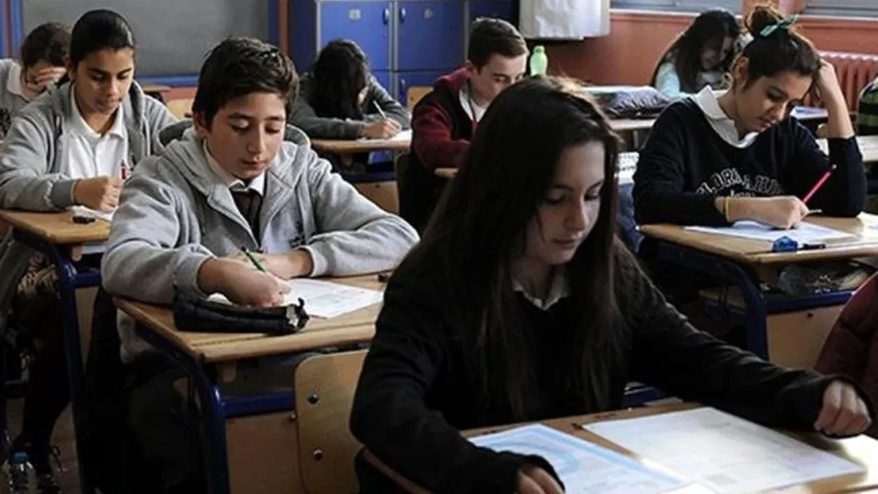 Lise eğitimi değişiyor mu? Milli Eğitim Bakanlığı çalışma başlattı! İşte masadaki 3 model