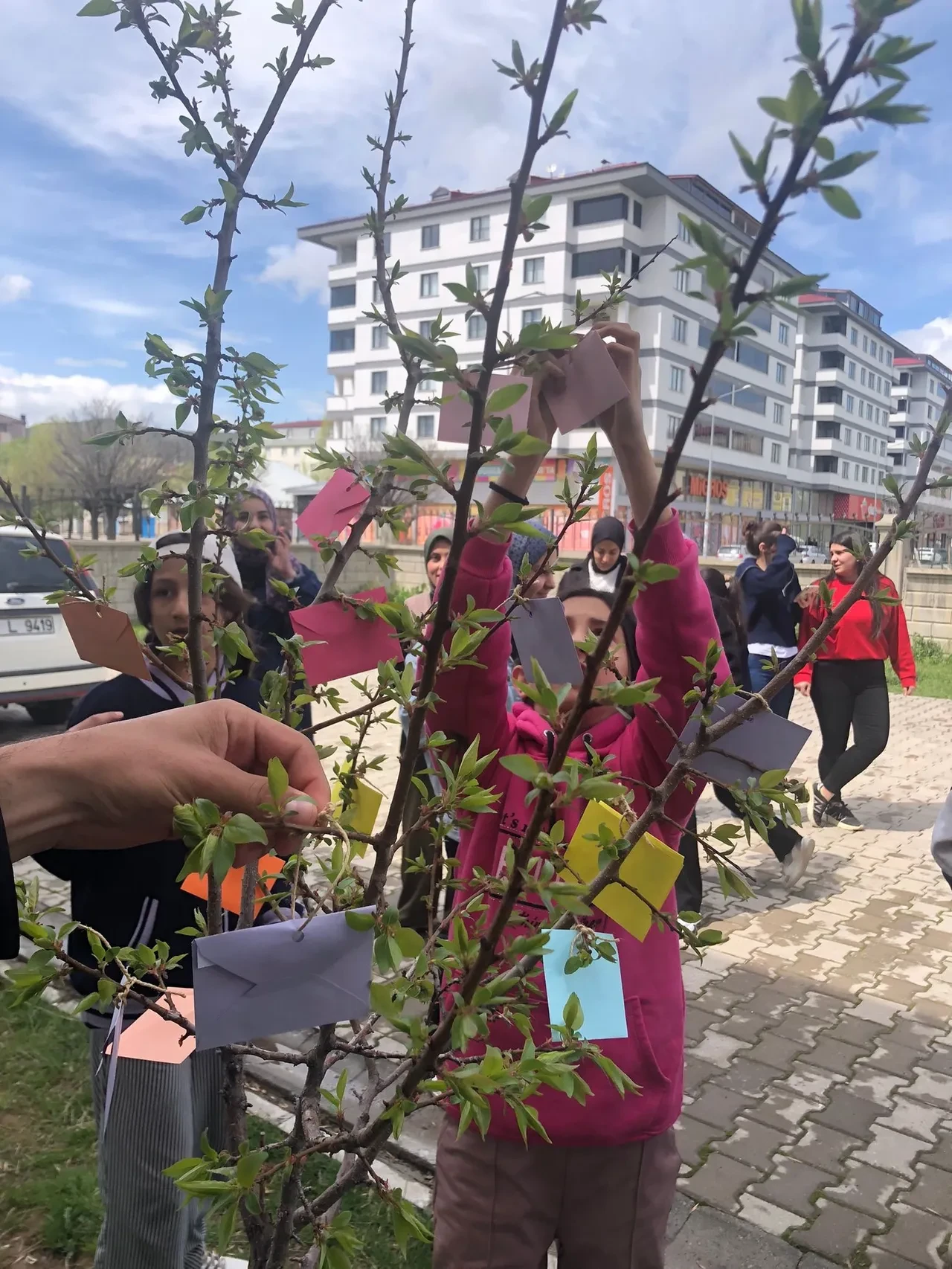 Öğrenciler Hıdırellezi coşkuyla kutladı