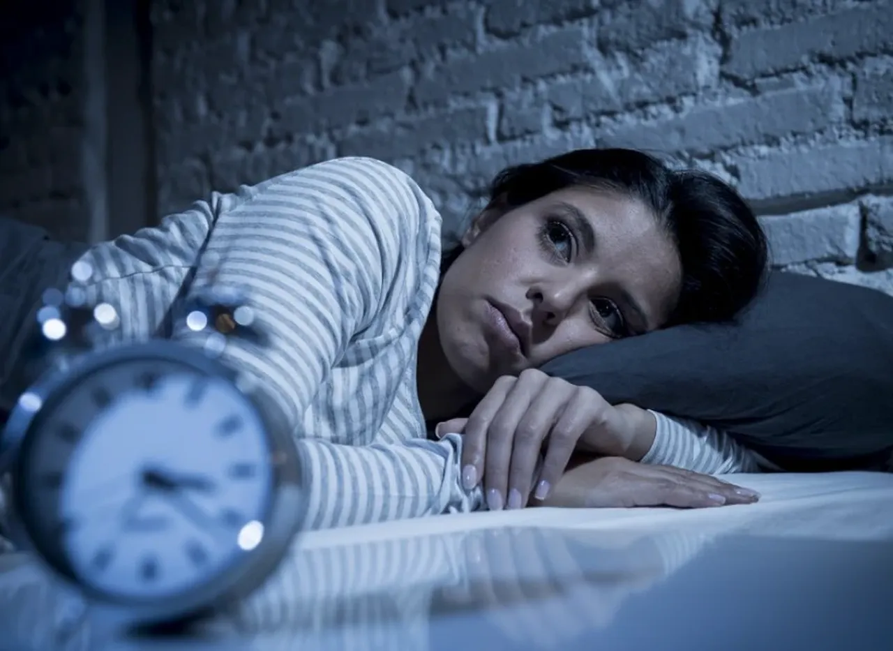 Uyumak için en tehlikeli saat! Vücudu darmadağın ediyor, kalp krizi riskini arttırıyor