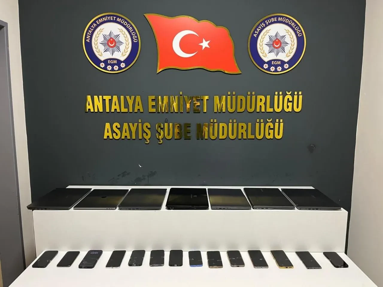 120 milyonluk vurgun! Kiraladıkları araçları satılığa çıkardılar: Taksit imkanı bile sunmuşlar