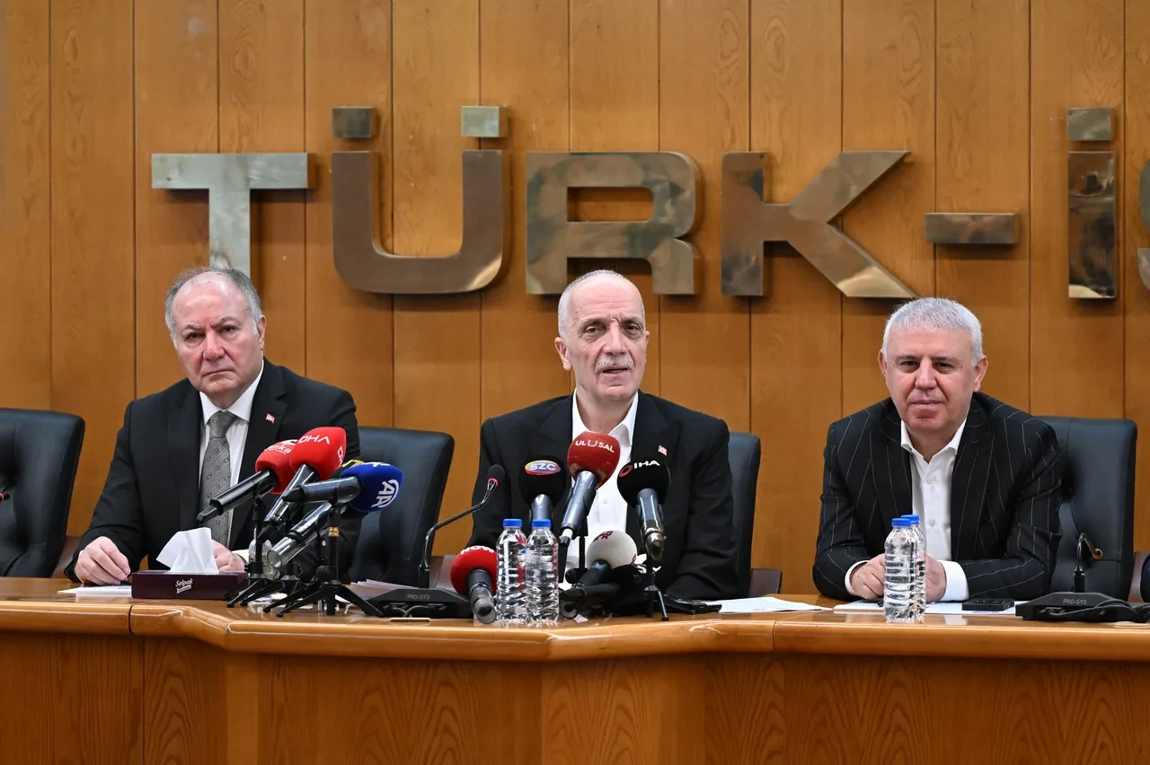 Asgari ücrete ara zam yapılacak mı? TÜRK-İŞ Başkanı Ergün Atalay'dan dikkat çeken cevap!