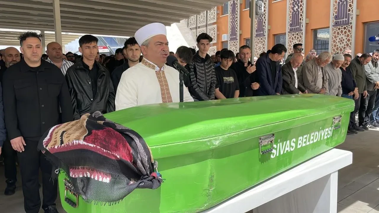 Boğazları kesilerek öldürülen abi kardeş toprağa verildi