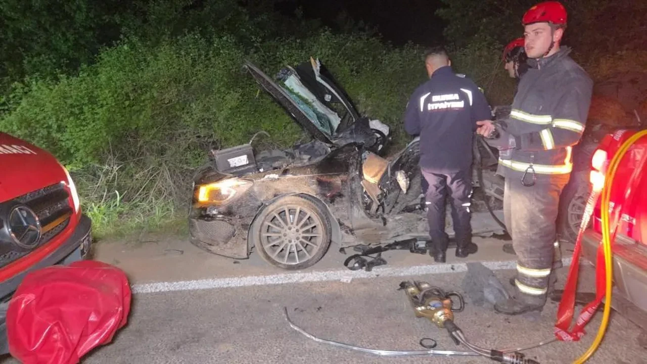 Bursa'da otomobil ile cip çarpıştı: 3 kişi can verdi, alkollü sürücü saklandı