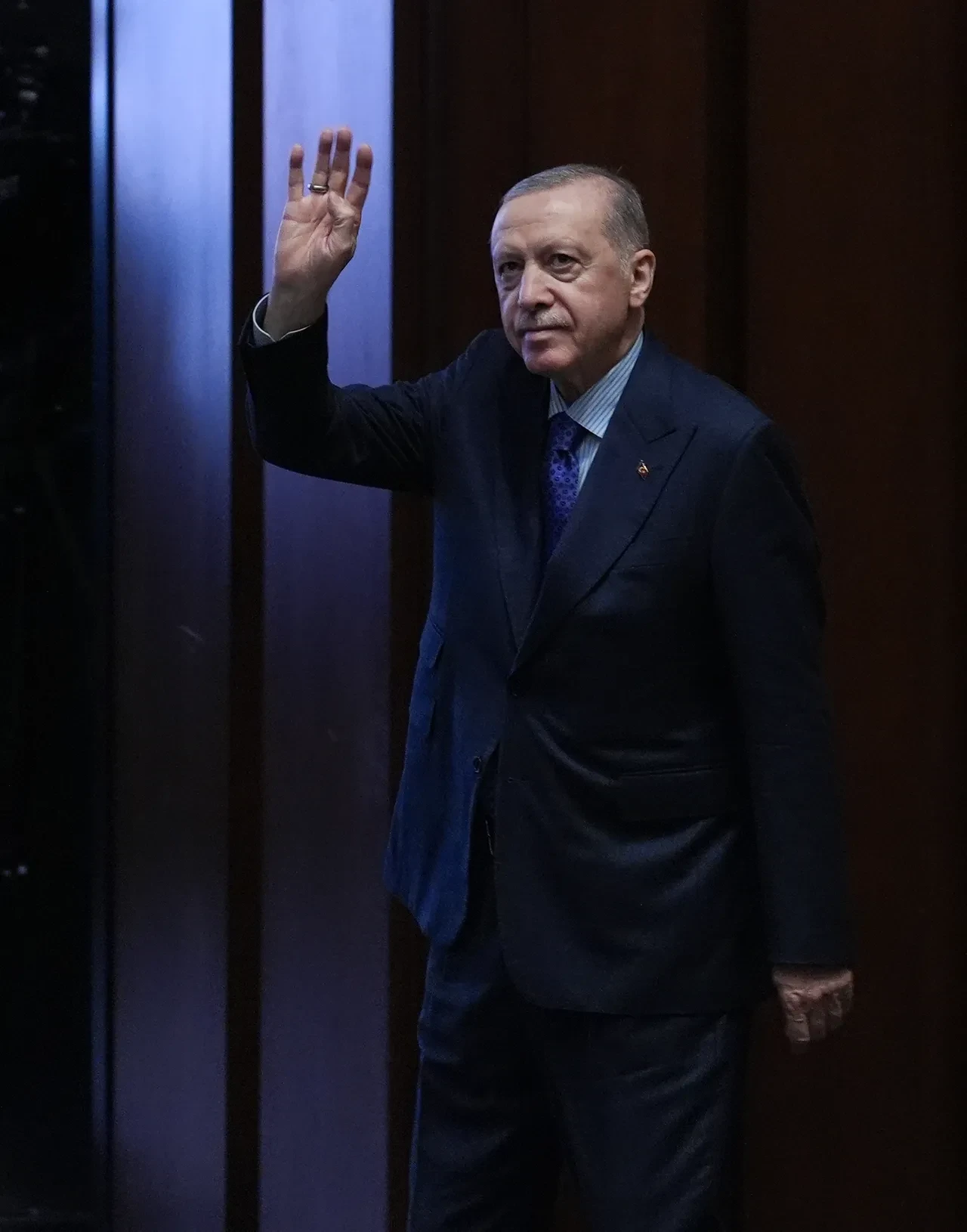 Cumhurbaşkanı Erdoğan'dan vakıflara çağrı: Evlenecek gençlere destek olun