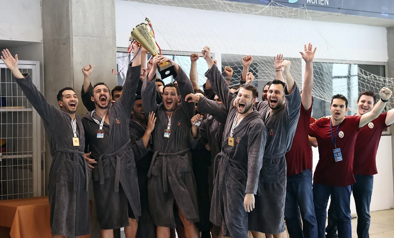 Galatasaray şampiyonluğunu resmen ilan etti