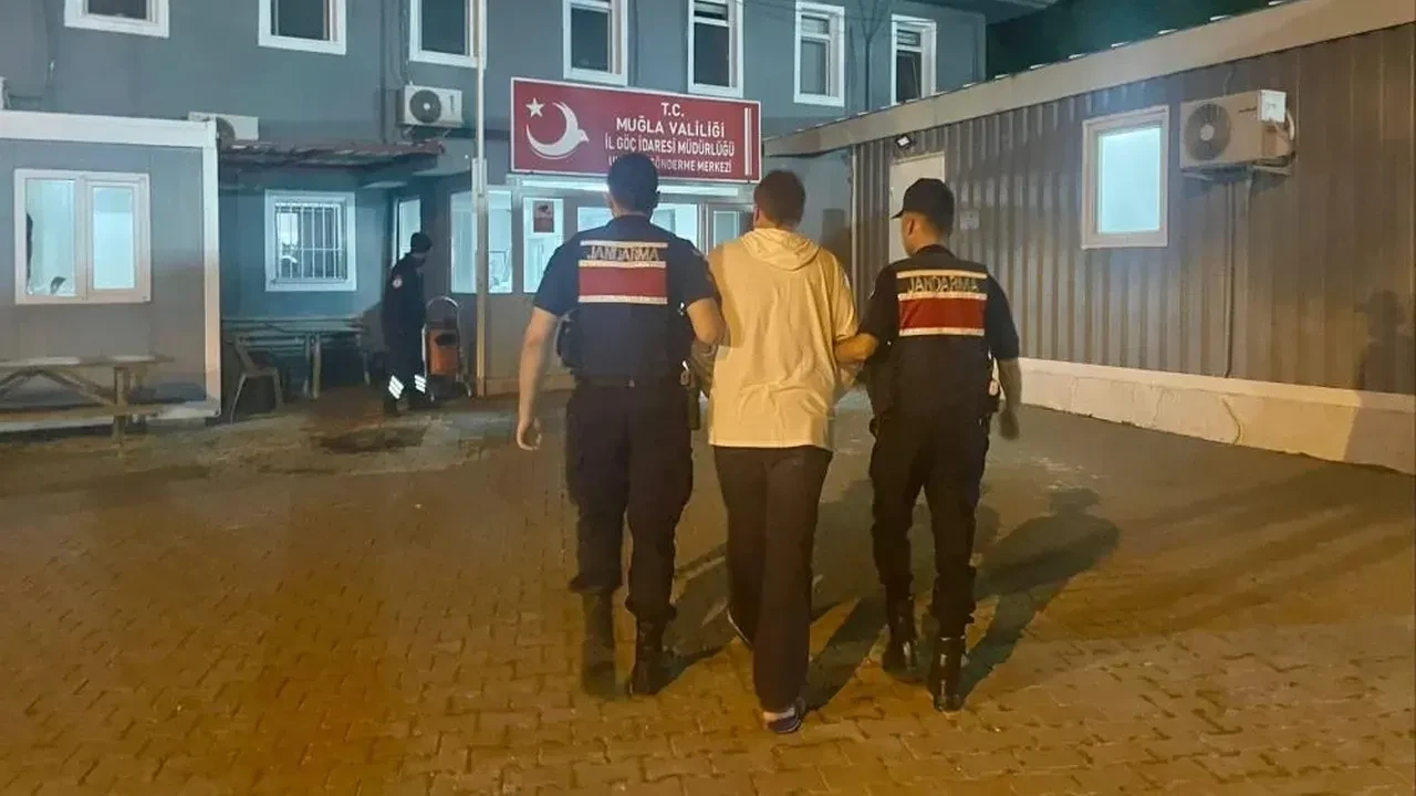 Interpol'ün kırmızı bültenle aradığı şüpheli Fethiye'de yakalandı