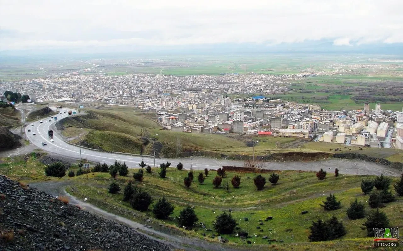 İran büyük depremle sallandı! Sınırda panik