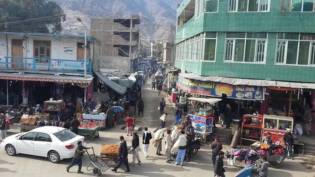 İran büyük depremle sallandı! Sınırda panik