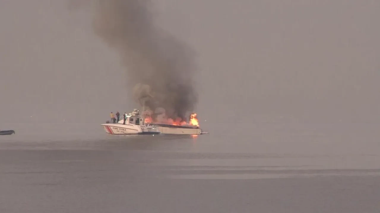 İstanbul Boğazı'nda korku dolu anlar!