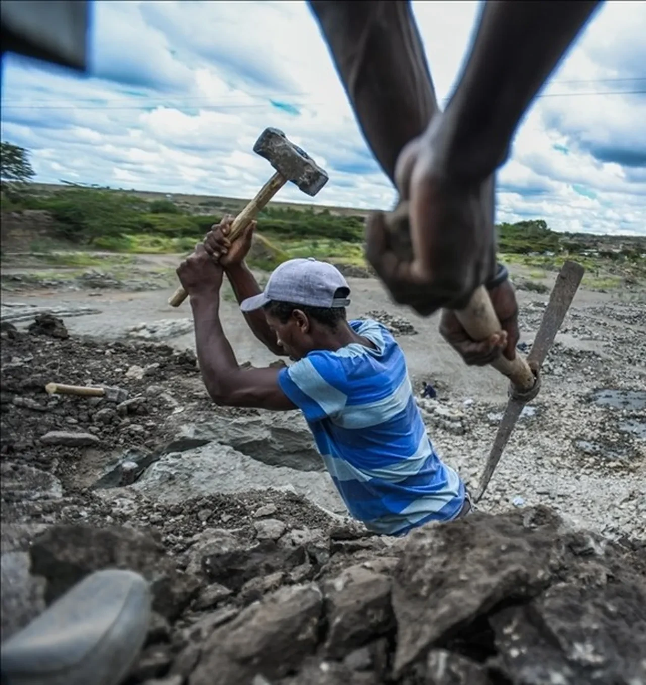 Kenya'da taş ocağı çöktü: Ölüler var!