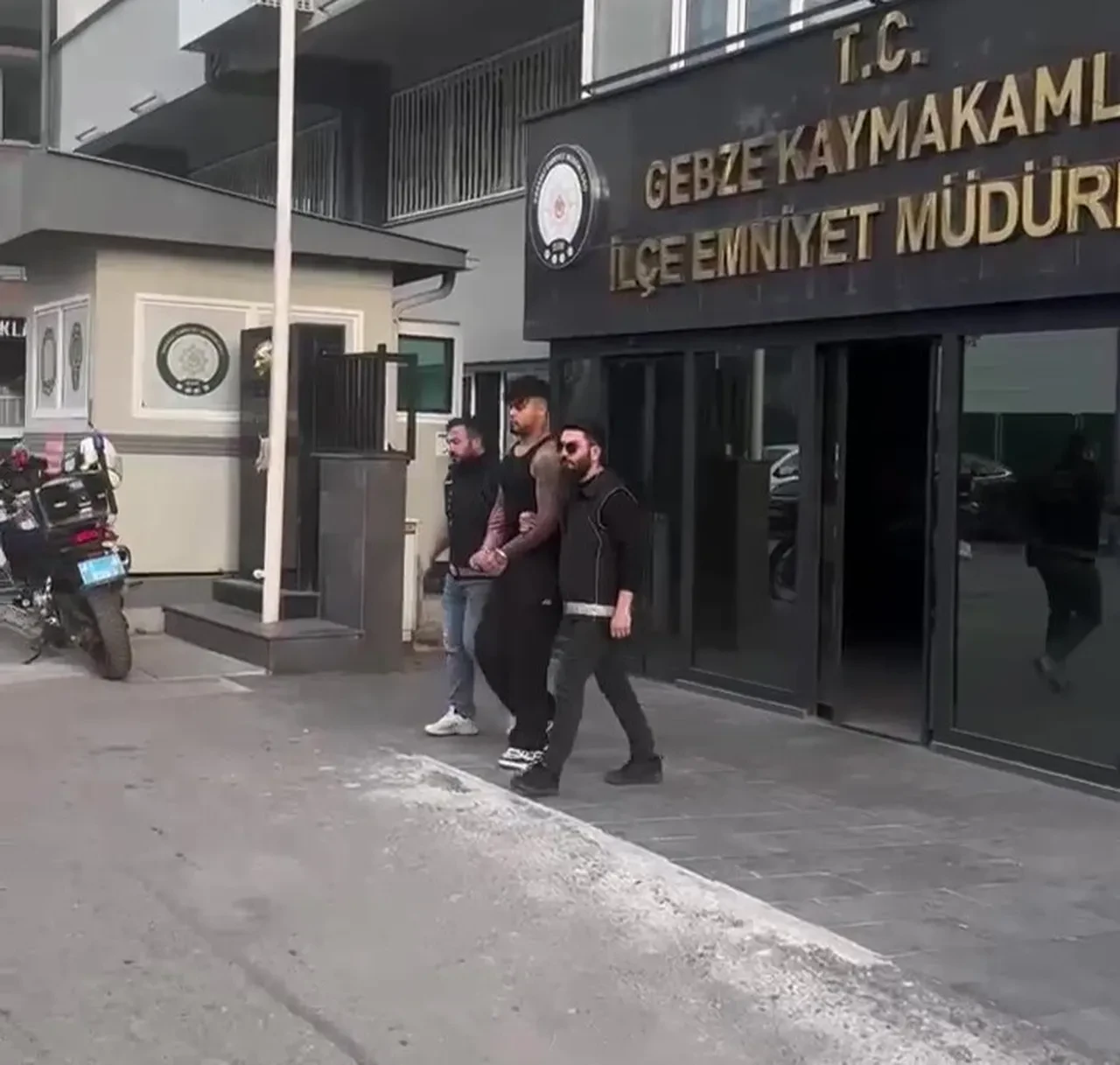 Lvbel C5 adliyeye böyle götürüldü! 