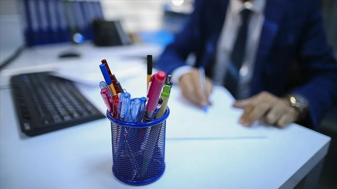Memur olmak isteyenler dikkat! İşe alımlar başladı: En düşük maaş 44 bin TL