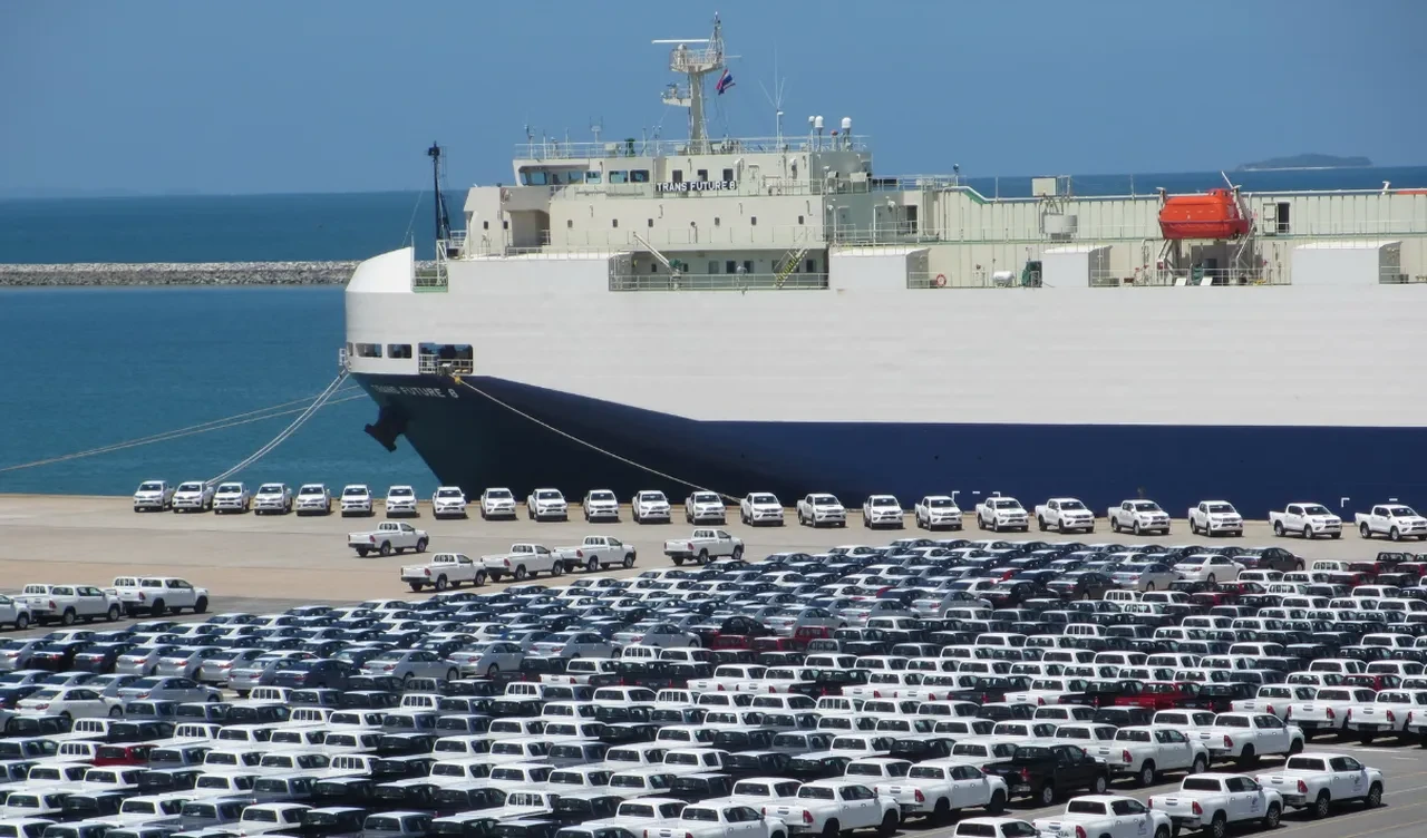 Otomobil fiyatları yükselecek mi? Toyota kara senaryoyu tarih vererek açıkladı!